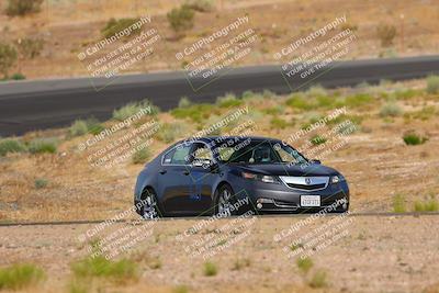 media/Jun-01-2025-CalClub SCCA (Sun) [[eae223c5dd]]/Group 1/Track Event 5/